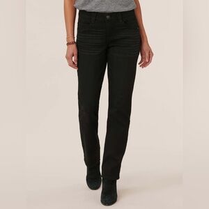 Democracy "Ab"solution® Petite Straight Leg Black Jeans